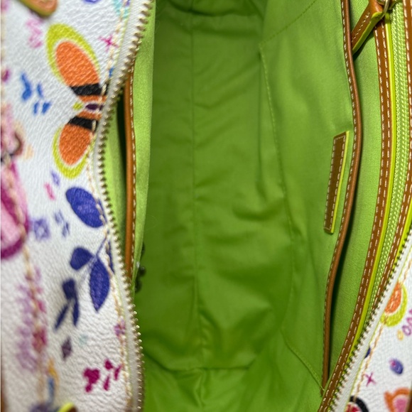 Disney Epcot Flower & Garden Festival 2019 Tote and Wallet Dooney & Bourke - Picture 3 of 15